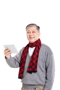 亚洲老人与平板电脑