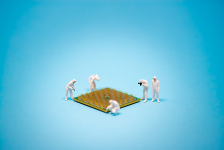 技术人员分析 Cpu 微处理器