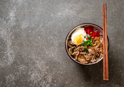 蛋肉饭碗 Donburi日本料理风格