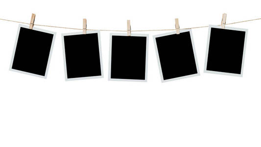 五相片框架空白垂悬在被隔绝的白色与修剪 p
