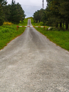 路障封闭道路