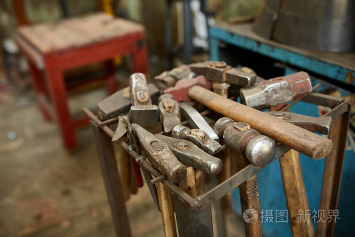 铁匠车间工作金属工具 特写 选择性对焦 无人
