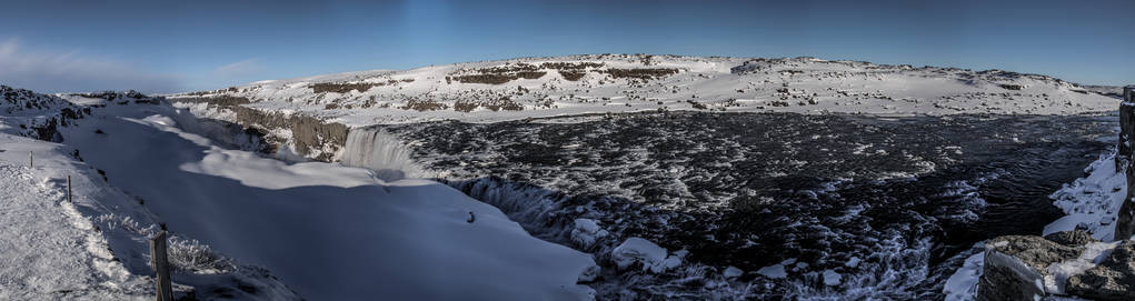 冰岛东北部 Vatnajkull 国家公园的 Dettifoss 瀑布. Detifoss 瀑布欧洲最强大的瀑布之一。冬季景观