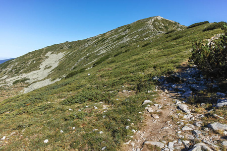 保加利亚 Pirin 山 Chairski 湖附近令人惊叹的风景