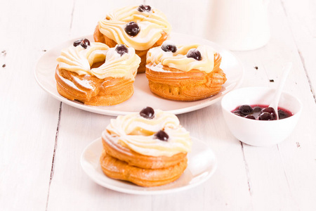 Zeppole 奶油糕点