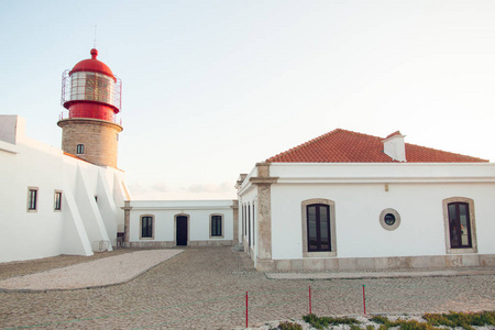 一座大灯塔站在海角 Sagres 葡萄牙，西部大部分地方的葡萄牙