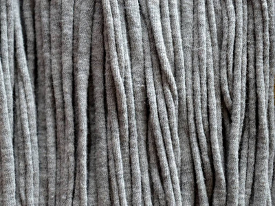 一种灰色的纺织品质地