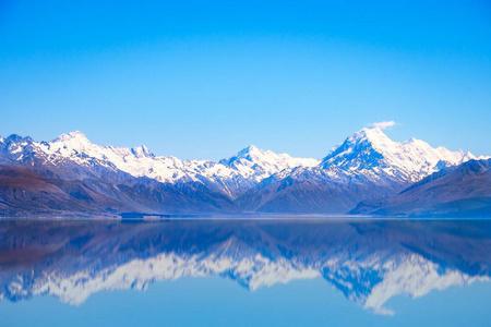 风景秀丽的 Pukaki 湖和山厨师以反射, 南阿尔卑斯, 新西兰