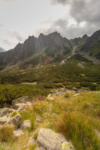 徒步旅行在 Tatra 国家公园斯洛伐克, 波兰。Landscpes 和全景与山范围