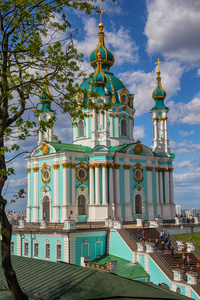 美丽的圣安德鲁教堂在基辅。乌克兰