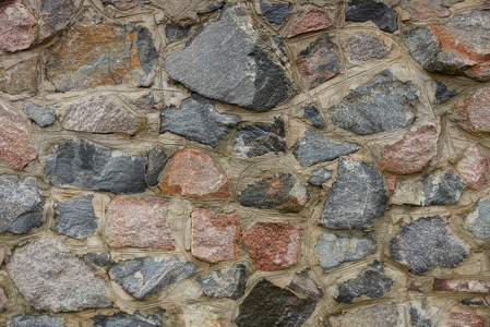 大鹅卵石在墙体基础上的石材质地