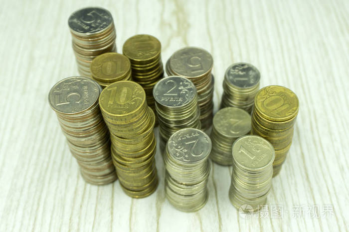 堆硬币和硬币金字塔