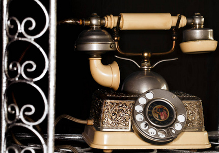 老式旧经典电话通信设备