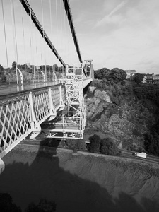 在黑色和白色的布里斯托尔克利夫顿吊桥