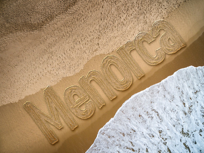 梅诺卡岛写在沙滩上