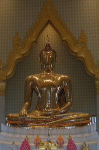 泰国寺庙中的黄金 budha