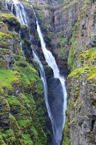 甘氨酸或甘氨酸是冰岛最高的瀑布