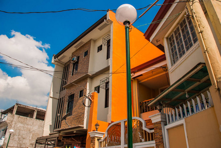 当地街道与在菲律宾首都马尼拉的房子
