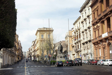 直街的大 City.Sicilia.Catania