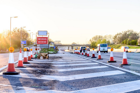 工程接入只登录英国高速公路晚上