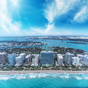 海滩上的迈阿密海滩摩天大楼, 鸟瞰图