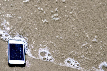 沙滩上的ipod iphone