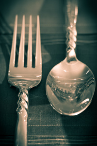 设置与叉 刀和勺餐具