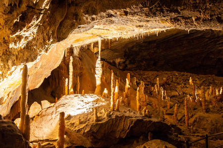 波斯托伊纳洞穴, nost 访问了在斯洛文尼亚的吸引力之一