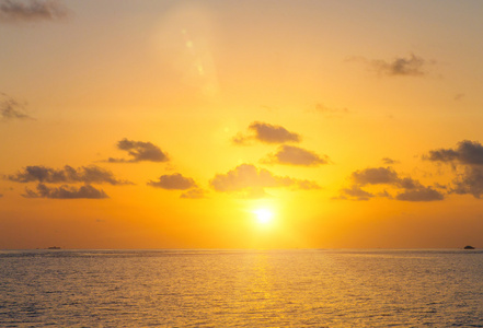 在马尔代夫海上日落