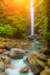 Casaroro 瀑布，菲律宾。瓦伦西亚，岛内格罗斯