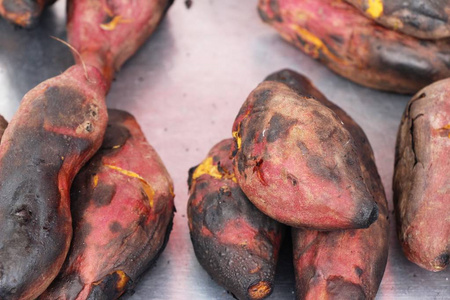 红薯烧烤炉是美味的图片