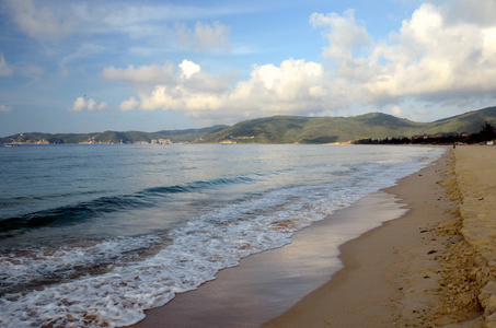 南中国海上海滩，海南三亚市亚龙湾，2011 年 5 月