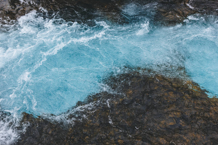 冰岛 Bruarfoss 瀑布美景水鸟瞰图