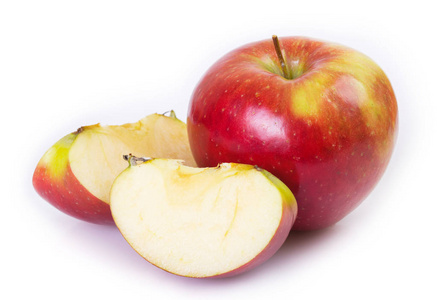 新鲜的苹果被隔绝在白色背景上