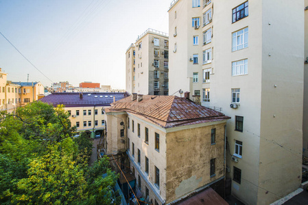 莫斯科的街道和住宅建筑从上面全景的高度看法