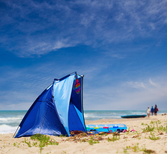 在海蓝色帐篷