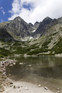 论斯洛伐克高 Tatras 的山峰和高山景观