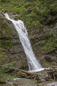 Sillbach 在 Ursprung 谷瀑布