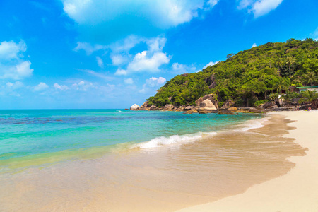 苏梅岛的银色海滩, 泰国在夏季的一天