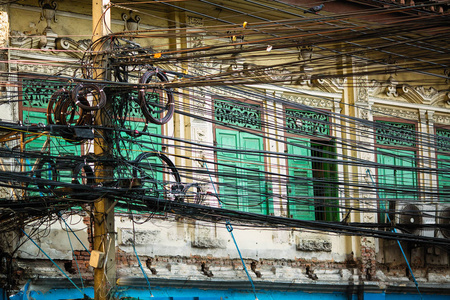 泰国曼谷街头的神经丛电线