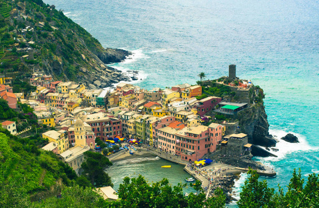 美丽的景色, Vernazza, 意大利五渔村的五著名多彩的村庄之一