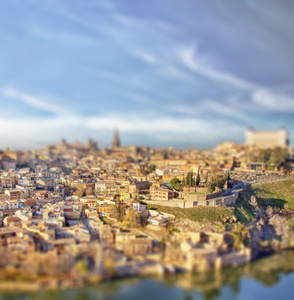 中世纪城市托莱多壮丽的全景视图