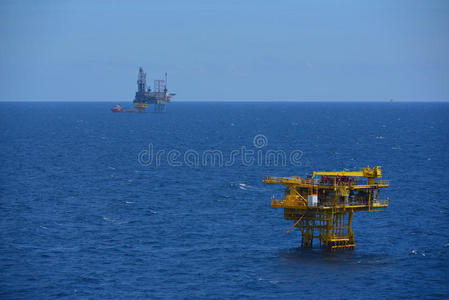 海洋石油钻机及远程平台