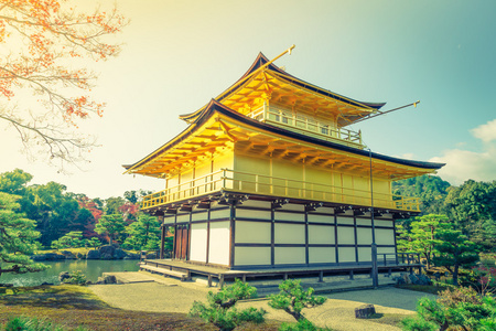 金阁寺金阁在日本京都 筛选器