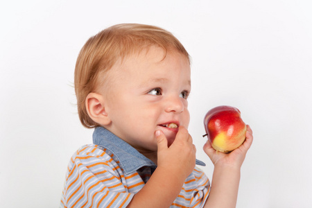 宝宝吃苹果