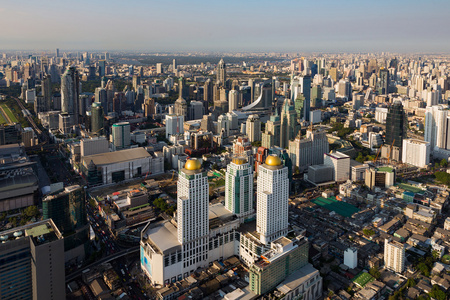 曼谷市商业区和居住地区的鸟瞰图