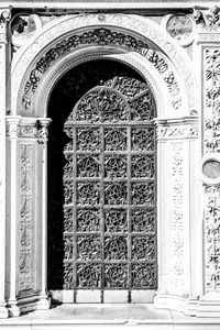 古代威尼斯的金属门
