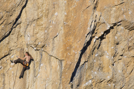 Cliffhanger.Rock 登山者爬墙