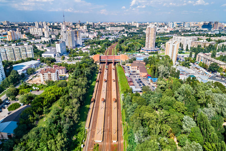 Karavaevi 大地站在乌克兰基辅的看法