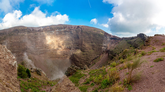 维苏威火山火山口